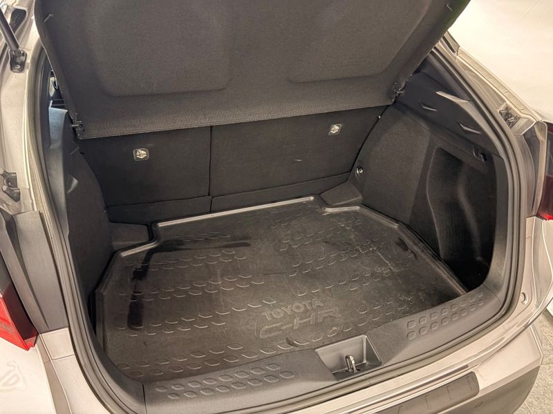 Toyota C-HR bild 15