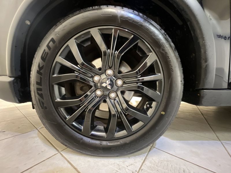 Mitsubishi Outlander bild 13