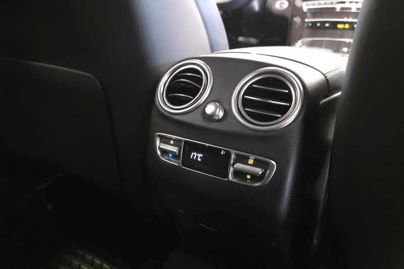 Mercedes GLC300 bild 16