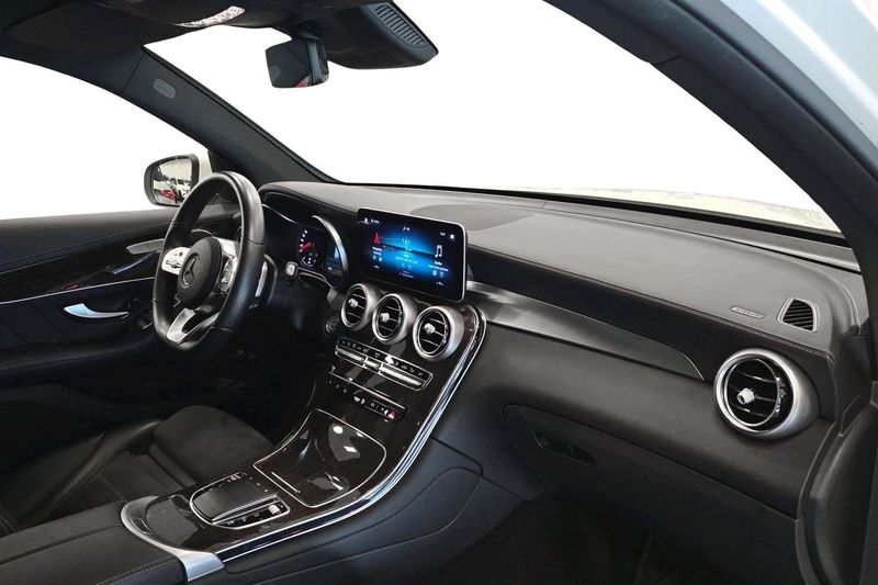Mercedes GLC300 bild 11