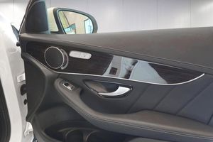 Mercedes GLC300 bild 13