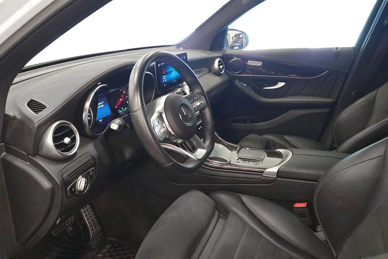 Mercedes GLC300 bild 7