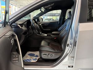 Toyota RAV4 bild 9