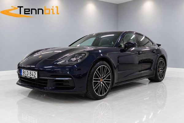 Porsche Panamera 4S 4S PDK Sport Chrono Värmare PASM BOSE Soft Close 440hk - 2017
