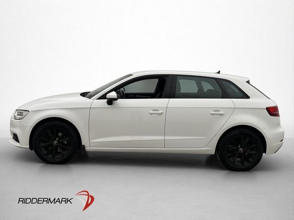 Audi A3 Sportback 35 TFSI P-Sensorer Adaptiv-Farthållare - 2019