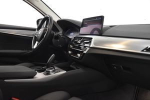 BMW 520 bild 9