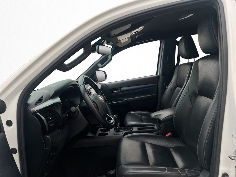 Toyota Hilux bild 14