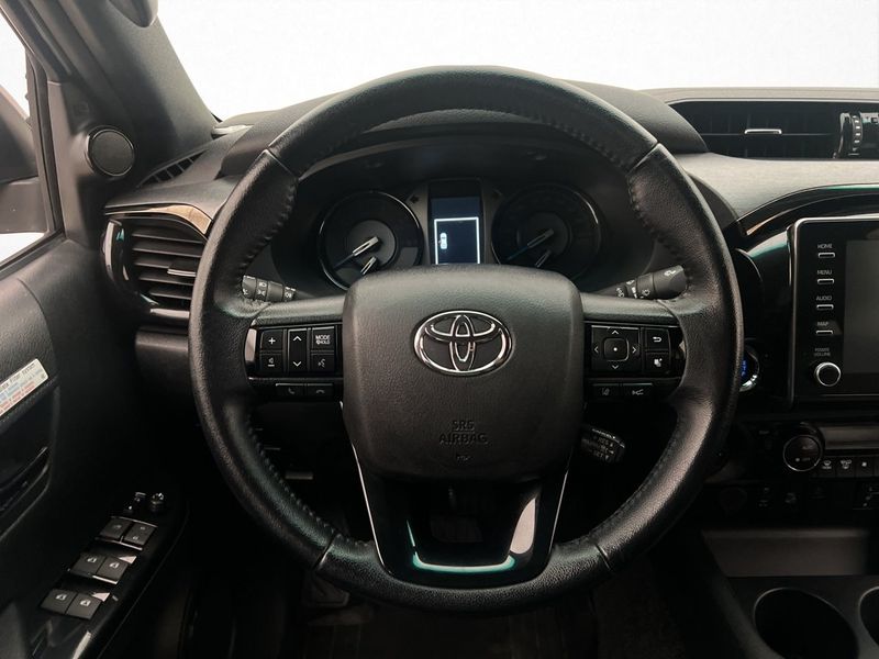 Toyota Hilux bild 16