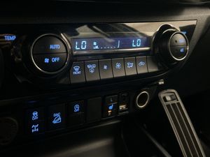 Toyota Hilux bild 29