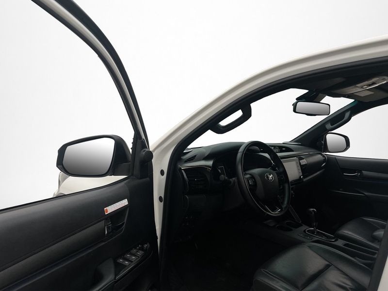 Toyota Hilux bild 13