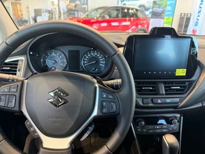 Suzuki S-CROSS bild 11
