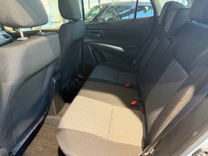 Suzuki S-CROSS bild 9