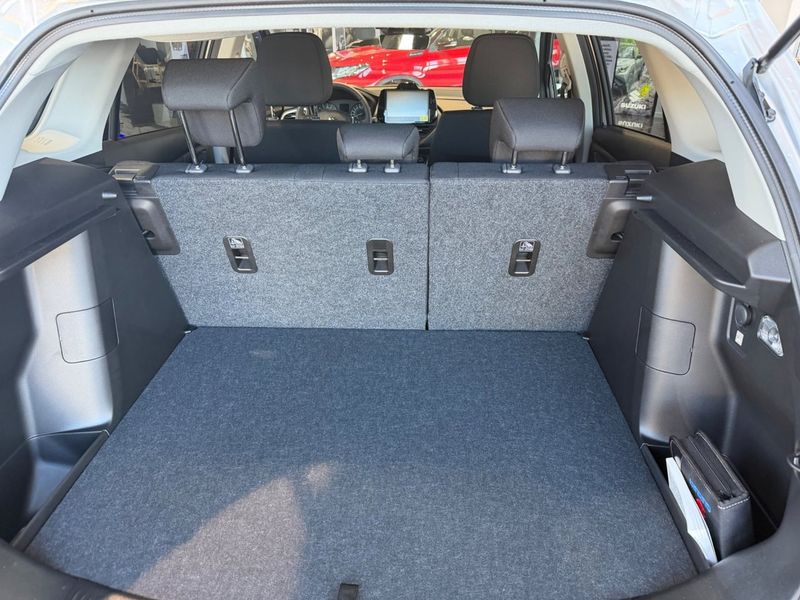 Suzuki S-CROSS bild 7