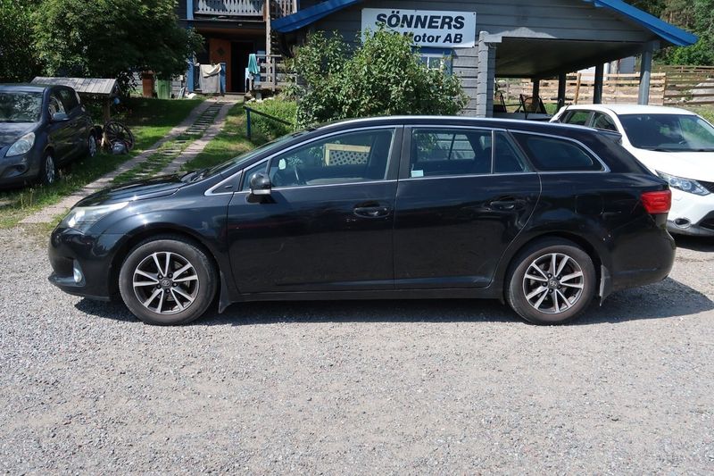 Toyota Avensis bild 3