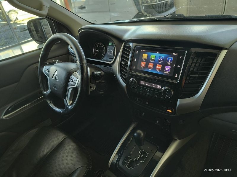 Mitsubishi L200 bild 9