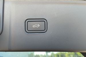 Lynk & Co 08 bild 12