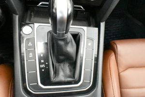 Volkswagen Passat bild 18