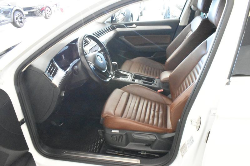 Volkswagen Passat bild 13