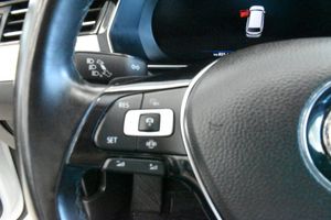 Volkswagen Passat bild 16