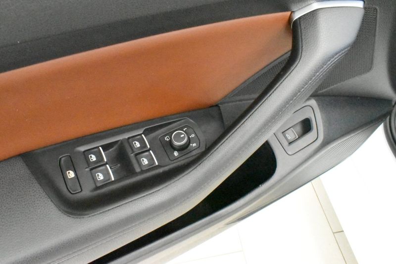 Volkswagen Passat bild 14
