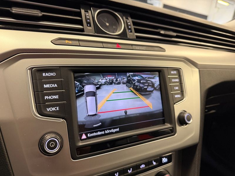 Volkswagen Passat bild 14