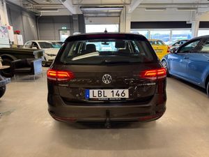 Volkswagen Passat bild 6