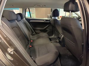 Volkswagen Passat bild 24
