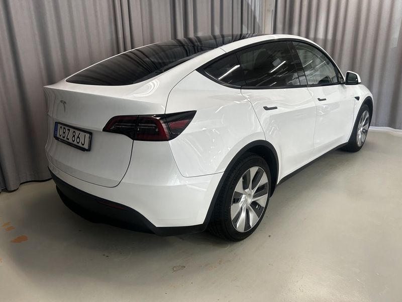 Tesla Model Y bild 5