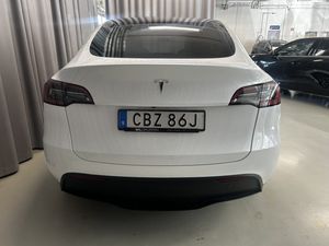 Tesla Model Y bild 6