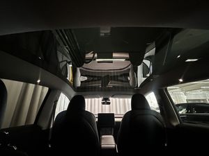 Tesla Model Y bild 10