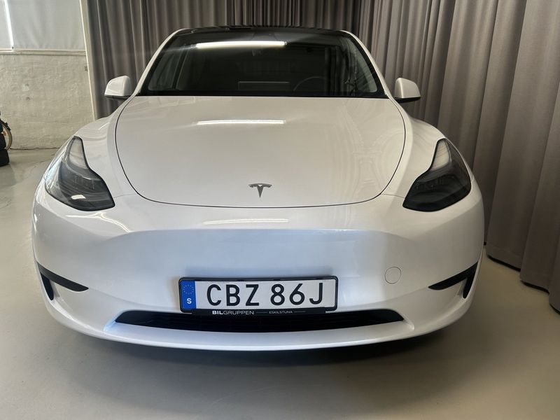 Tesla Model Y bild 2