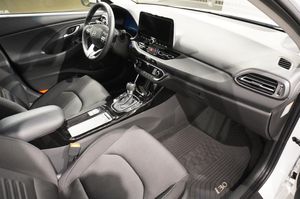 Hyundai i30 bild 9