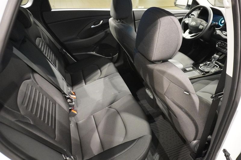 Hyundai i30 bild 8