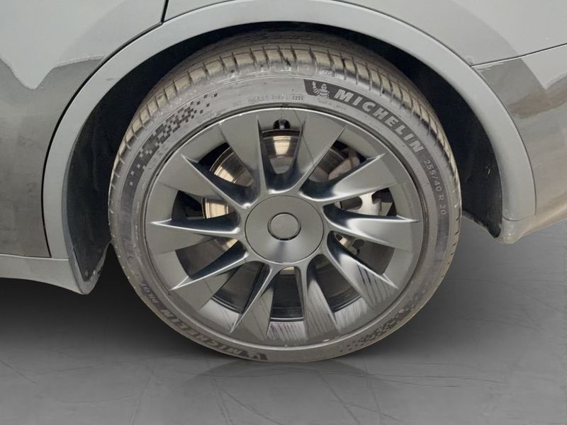 Tesla Model Y bild 31