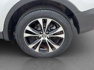 Toyota RAV4 bild 30