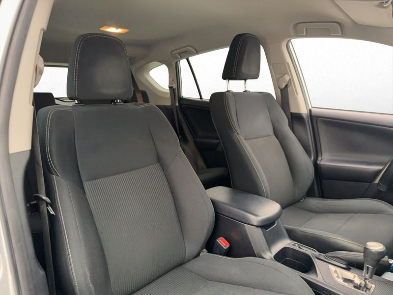 Toyota RAV4 bild 25