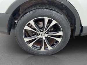 Toyota RAV4 bild 31