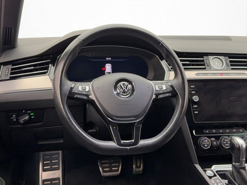 Volkswagen Passat bild 14