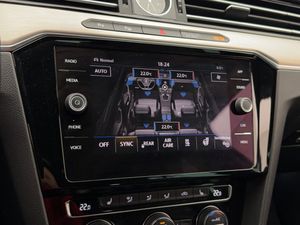 Volkswagen Passat bild 22