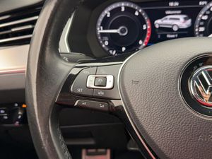 Volkswagen Passat bild 15