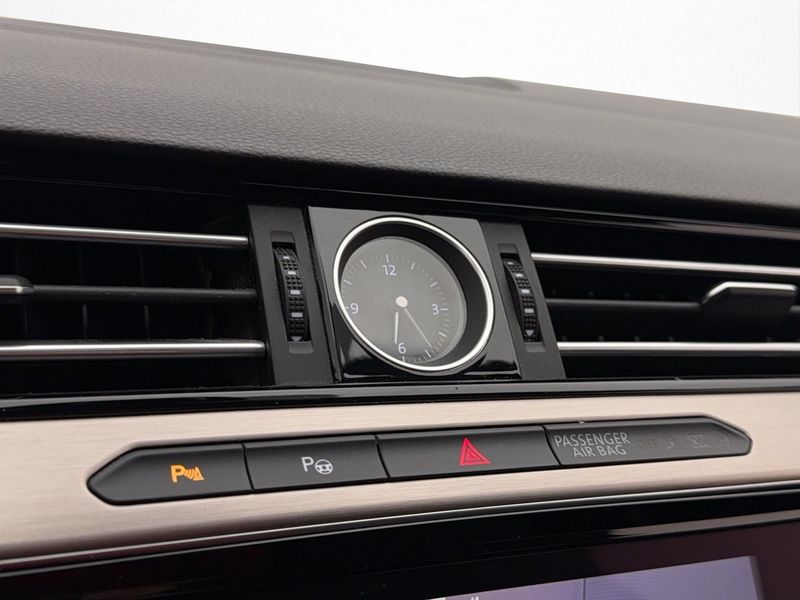 Volkswagen Passat bild 18