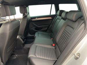 Volkswagen Passat bild 30