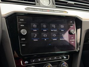 Volkswagen Passat bild 23