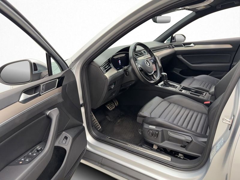 Volkswagen Passat bild 13