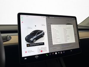 Tesla Model Y bild 19