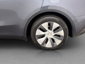 Tesla Model Y bild 30