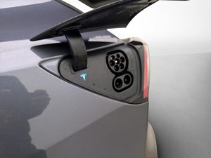 Tesla Model Y bild 10