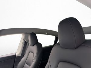 Tesla Model Y bild 13