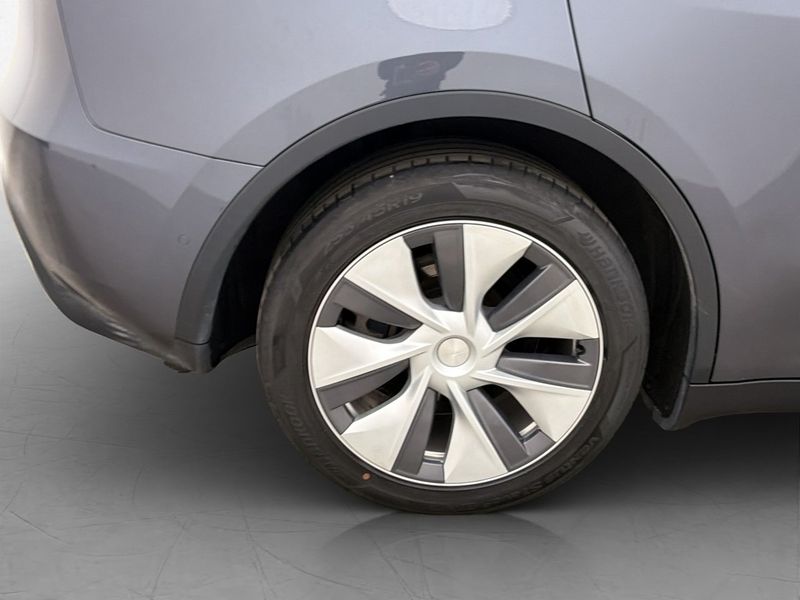 Tesla Model Y bild 31