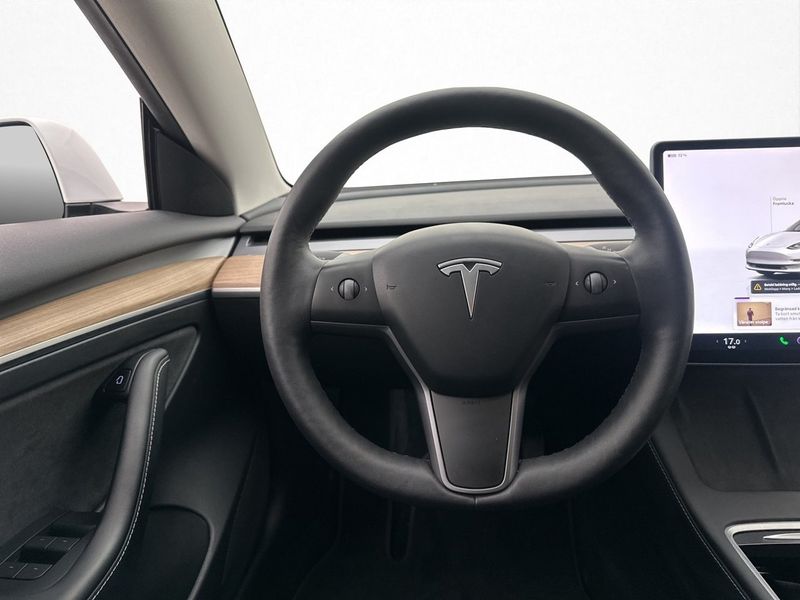 Tesla Model 3 bild 15